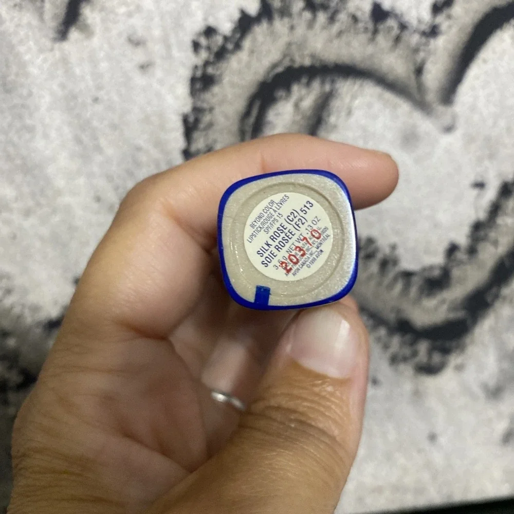 Avon NOS Let's Talk Beyond Color Silk Rose Lipstick 2000 Sealed‎ Discontinued